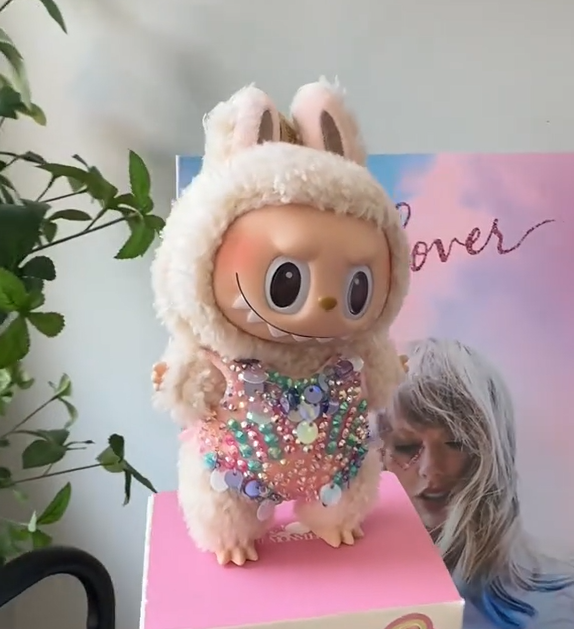 Taybubu Outfits